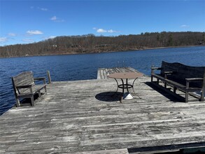 125 Round Lake Rd in Rhinebeck, NY - Building Photo - Building Photo