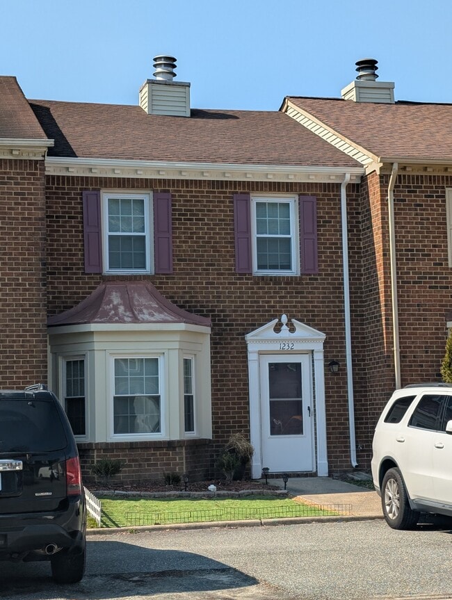 property at 1232 Cedar Mill Sq