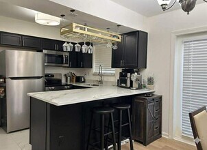 6940 Roswell Rd in Sandy Springs, GA - Building Photo - Building Photo