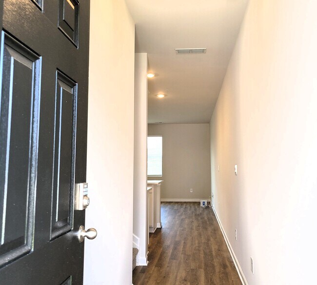310 1st St in Stockbridge, GA - Building Photo - Building Photo