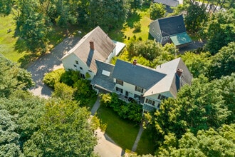 4 Wilson St, Unit 3 in Topsham, ME - Building Photo - Building Photo