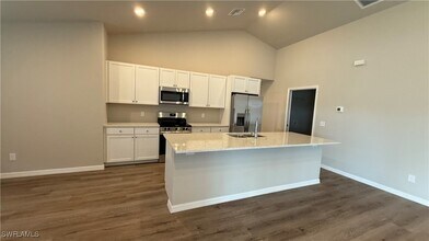1911 NE 38th Terrace in Cape Coral, FL - Building Photo - Building Photo