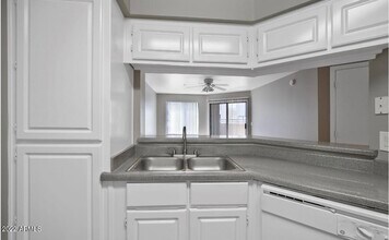 2025 E Campbell Ave in Phoenix, AZ - Building Photo - Building Photo
