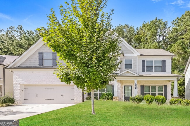 property at 747 Overlook Gln Dr