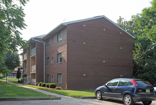 3125-3143 Glenmore Ave Apartments