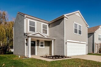 8036 States Bend Dr in Indianapolis, IN - Building Photo - Building Photo