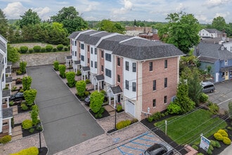 The Brownstones at Caldwell in Caldwell, NJ - Building Photo - Building Photo