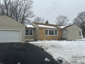 2901 Lexington Dr in Hazel Crest, IL - Building Photo - Building Photo