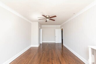 5045 N Wolcott Ave, Unit 1 in Chicago, IL - Building Photo - Building Photo