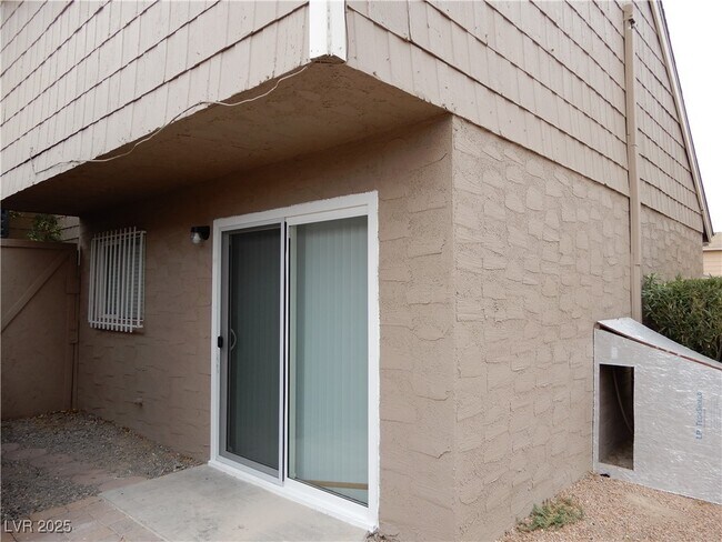 5146 Gray Ln in Las Vegas, NV - Building Photo - Building Photo