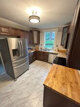 813 Gilbert St in Radford, VA - Building Photo - Building Photo