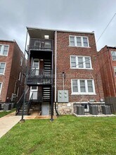 716 Westgate Ave in University City, MO - Building Photo - Building Photo