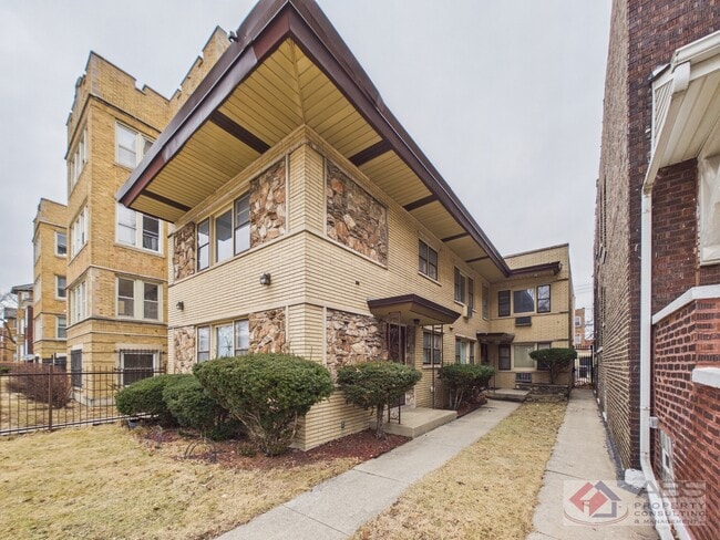 11219 S Martin Luther King Dr in Chicago, IL - Building Photo - Building Photo