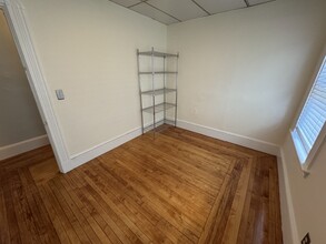 246 Highland Ave, Unit 2 in Somerville, MA - Building Photo - Building Photo