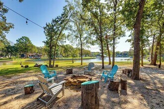 7110 Apache Dr in Gun Barrel City, TX - Building Photo - Building Photo