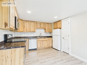 16889 Frontage Rd in Belgrade, MT - Building Photo - Building Photo