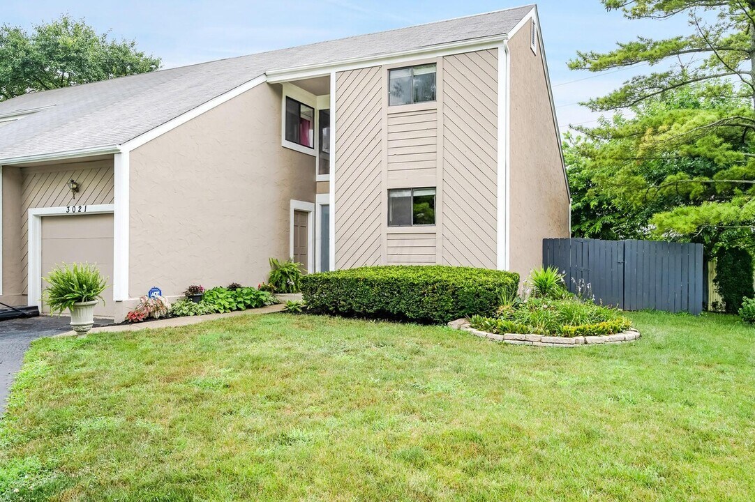 3021 Cranston Dr in Dublin, OH - Building Photo