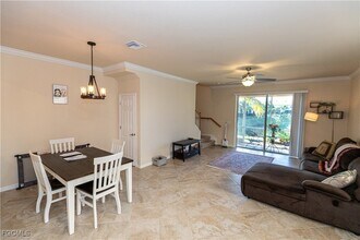 8880 Via Isola Court in Ft. Myers, FL - Foto de edificio - Building Photo