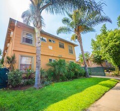 11320 Tiara St in North Hollywood, CA - Building Photo - Building Photo