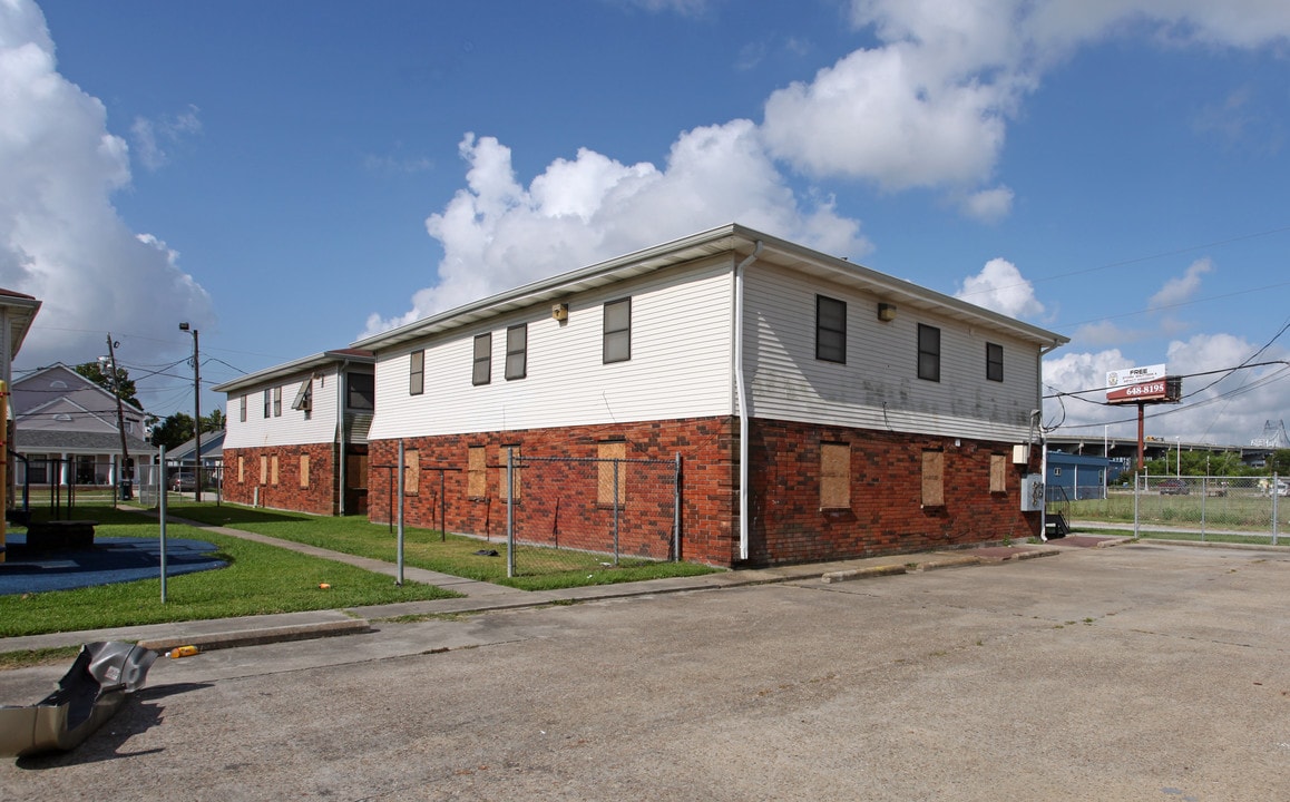 1524-1536 Hendee St in New Orleans, LA - Building Photo