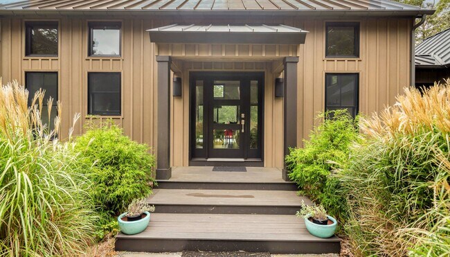 36 Chatfields Ridge Rd in East Hampton, NY - Building Photo - Building Photo