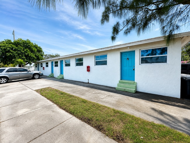 3415 Broadway, Unit 3, Unit 3