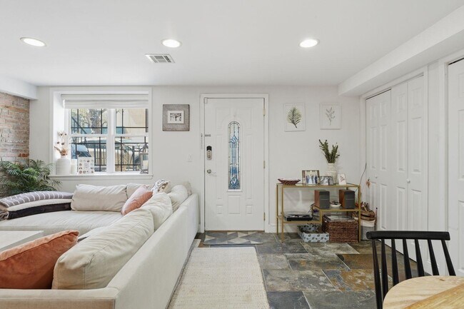 405 Bloomfield St in Hoboken, NJ - Building Photo - Building Photo