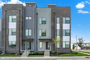 1303 Deloss St in Indianapolis, IN - Building Photo