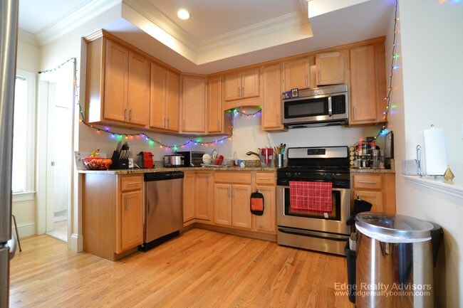 property at 21 Lothrop St
