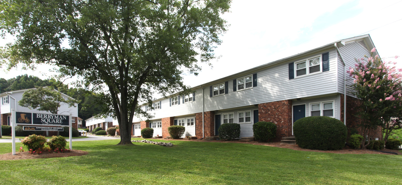 Berryman Square in Greensboro, NC - Building Photo