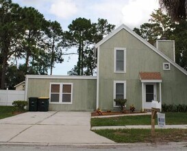 2473 Wattle Tree Rd W in Jacksonville, FL - Building Photo - Building Photo
