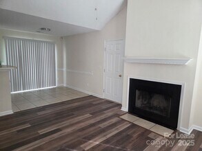 437 Cedarcroft Dr in Mooresville, NC - Building Photo - Building Photo