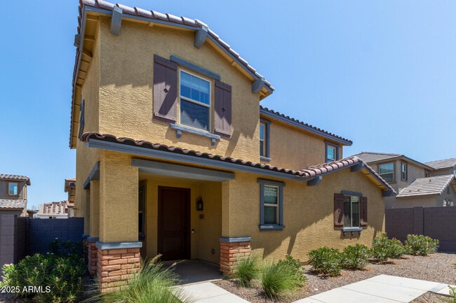 3813 N 100th Dr in Avondale, AZ - Building Photo - Building Photo