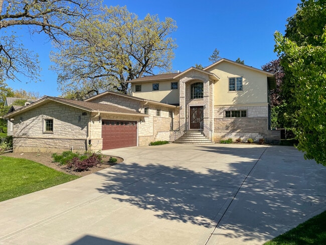 property at 1528 Sheridan Rd
