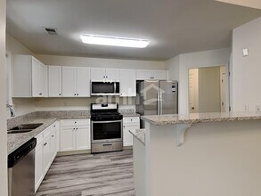 5179 Centennial Creek View NW in Acworth, GA - Foto de edificio - Building Photo