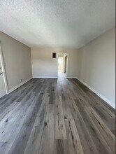 20360 Anza Ave, Unit 18 in Torrance, CA - Foto de edificio - Building Photo