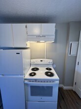 10229 NE Prescott St in Portland, OR - Building Photo - Building Photo