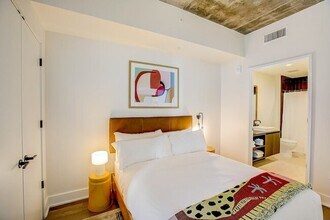 48 East Ave, Unit 2509 in Austin, TX - Foto de edificio - Building Photo