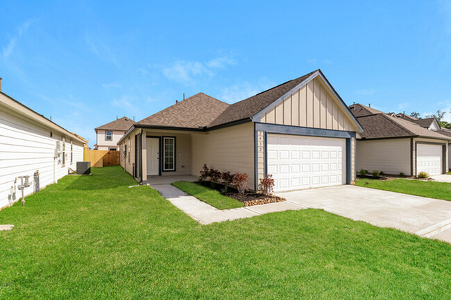 2432 Bull Trout Dr in Conroe, TX - Foto de edificio - Building Photo