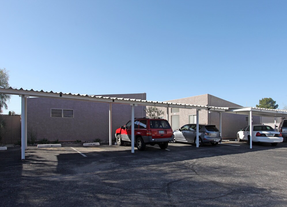 4025-4035 N 6th Ave in Tucson, AZ - Foto de edificio