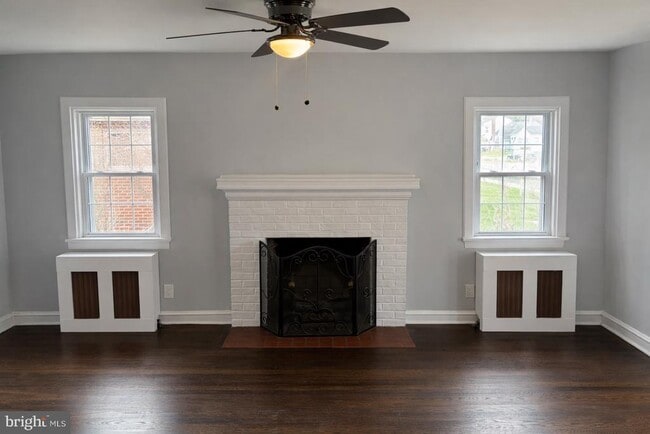 203 Commonwealth Ave in Claymont, DE - Building Photo - Building Photo