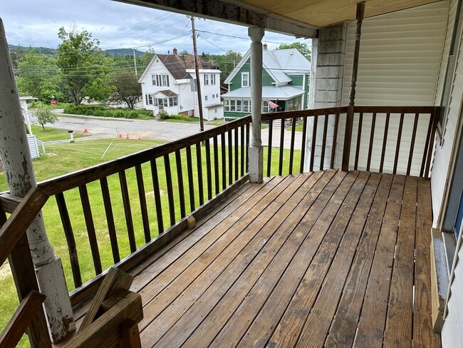 7 Stone St in Lancaster, NH - Building Photo - Building Photo