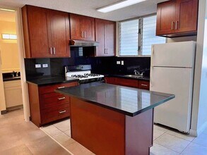 1122 Kinau St in Honolulu, HI - Building Photo - Building Photo