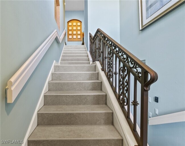 property at 5021 Maxwell Cir