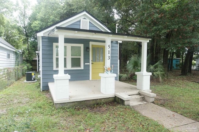 property at 513 W De Soto St