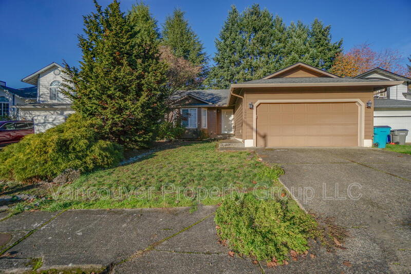 1906 NE 151st Cir in Vancouver, WA - Building Photo