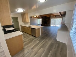1051 W 227th St in Torrance, CA - Building Photo - Building Photo