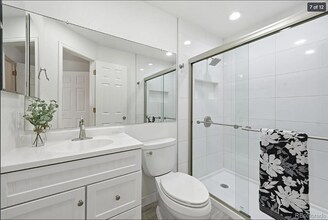 5250 S Huron Way, Unit 103 in Littleton, CO - Building Photo - Building Photo