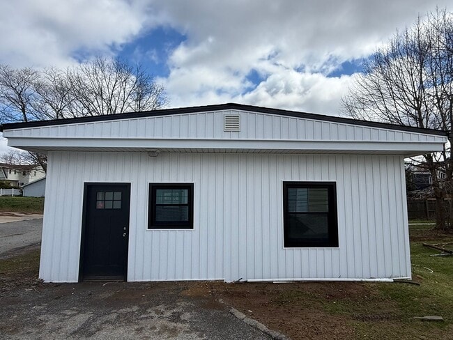 property at 345-347 W Penn St