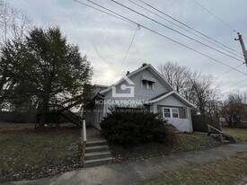 542 W Wilson Ave, Unit .5 in Muncie, IN - Building Photo